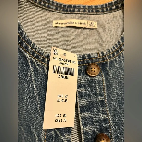 A&F Denim Vest - Picture 6 of 7